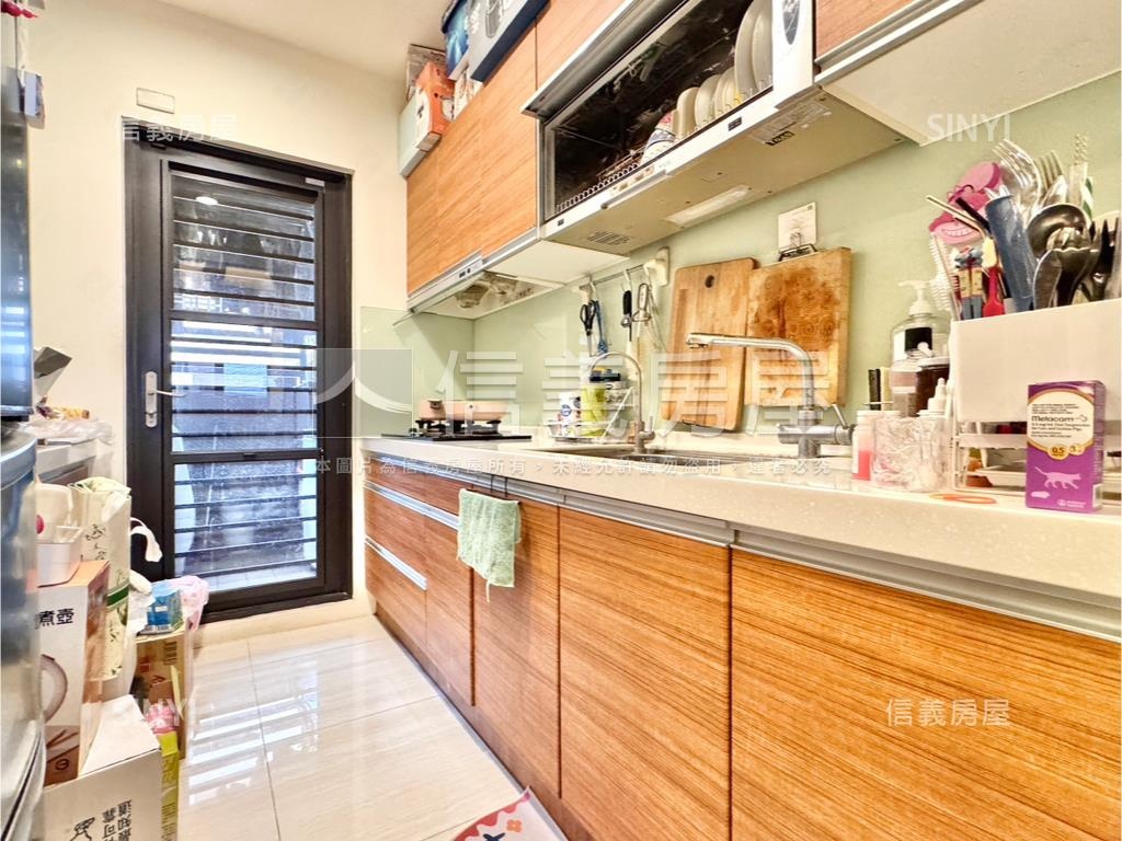 赫米斯高樓美宅平車房屋室內格局與周邊環境