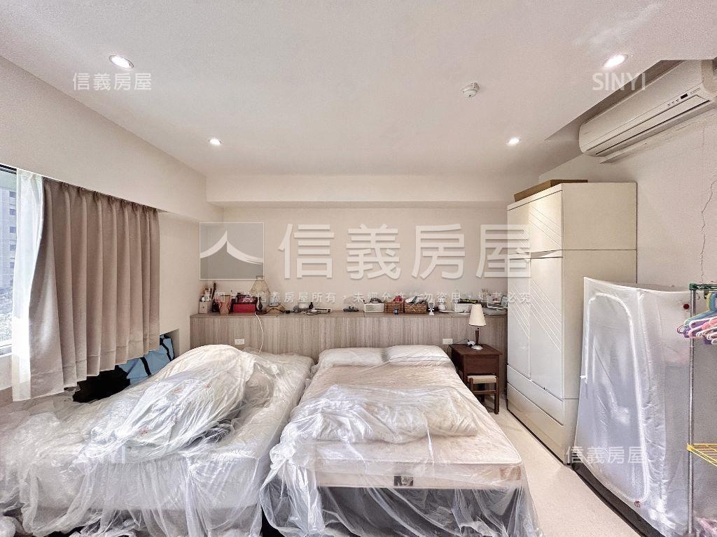 駿馬奔騰展宏圖肆房雙車位房屋室內格局與周邊環境