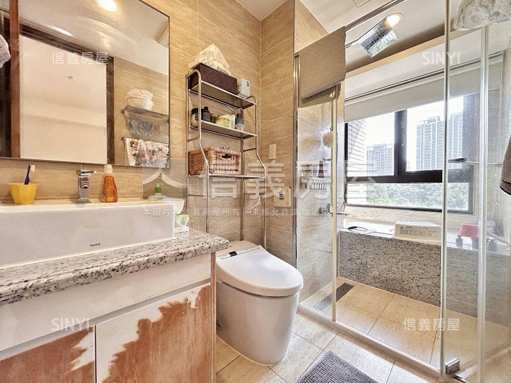 駿馬奔騰展宏圖肆房雙車位房屋室內格局與周邊環境