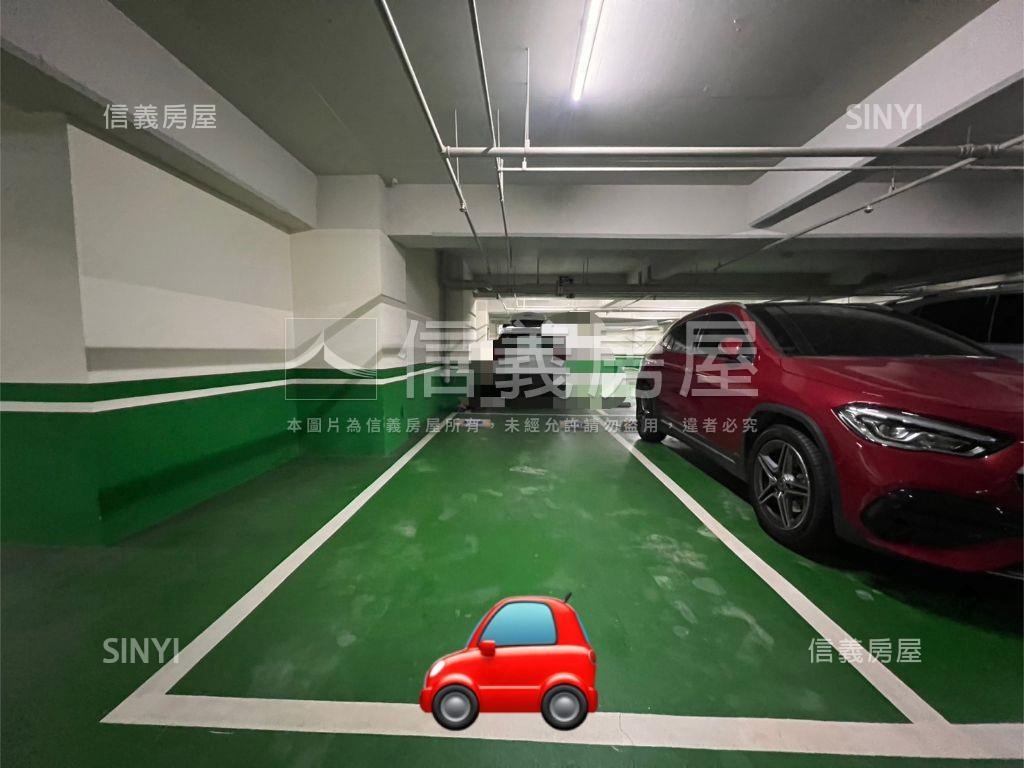 駿馬奔騰展宏圖肆房雙車位房屋室內格局與周邊環境