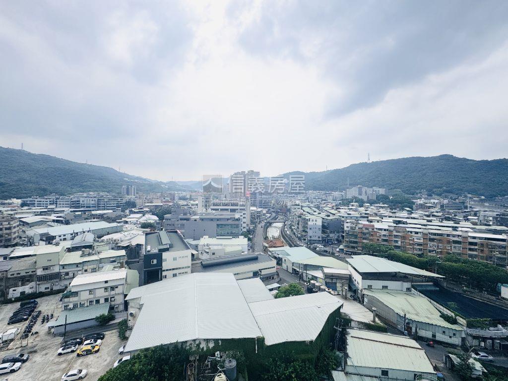 （１００８）之５號１０樓房屋室內格局與周邊環境