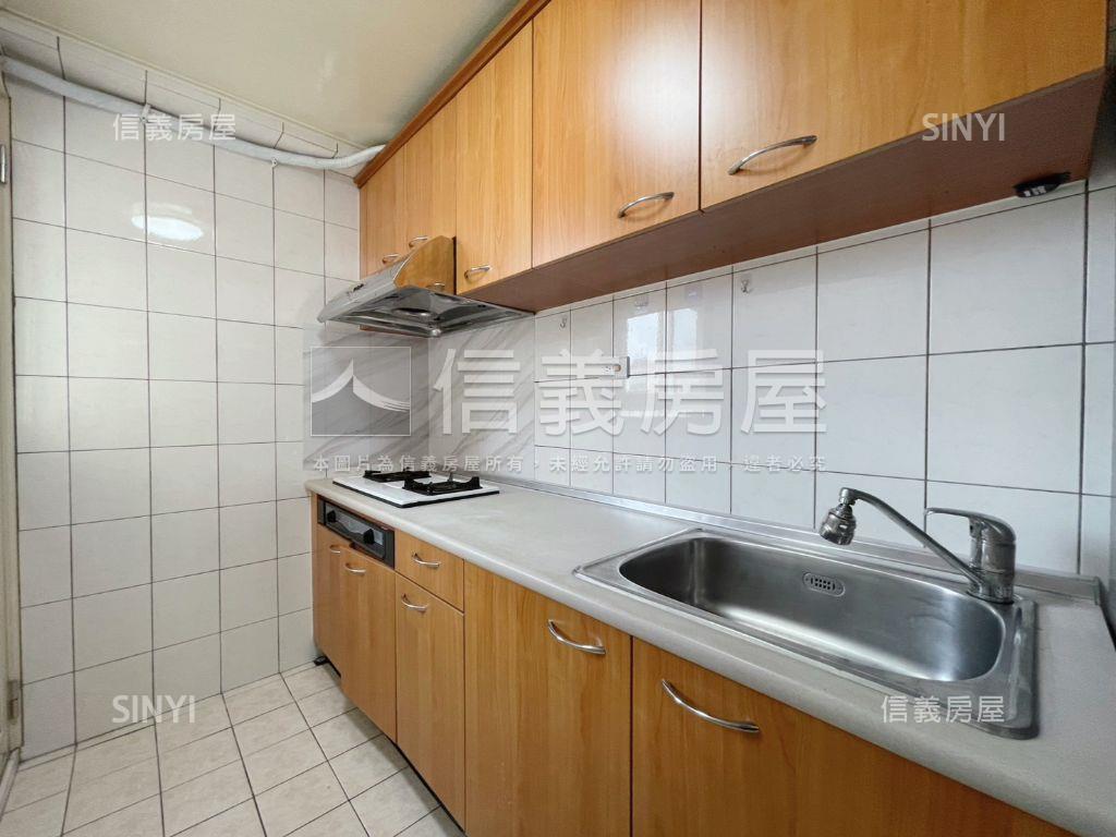幸福台灣兩房高樓度假宅房屋室內格局與周邊環境