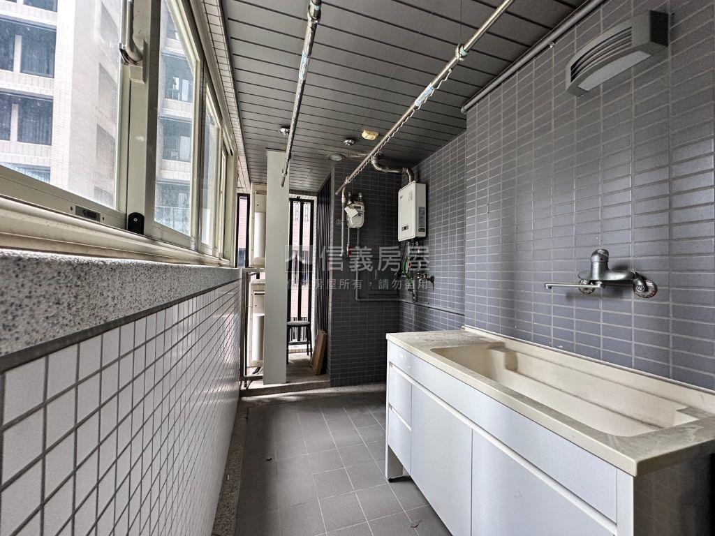 【副都心】冠德天御四房房屋室內格局與周邊環境