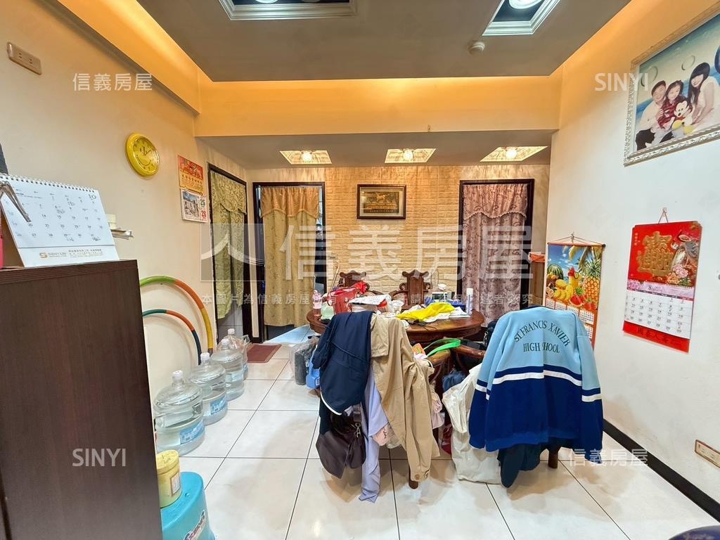 大業朝陽三房有車位房屋室內格局與周邊環境