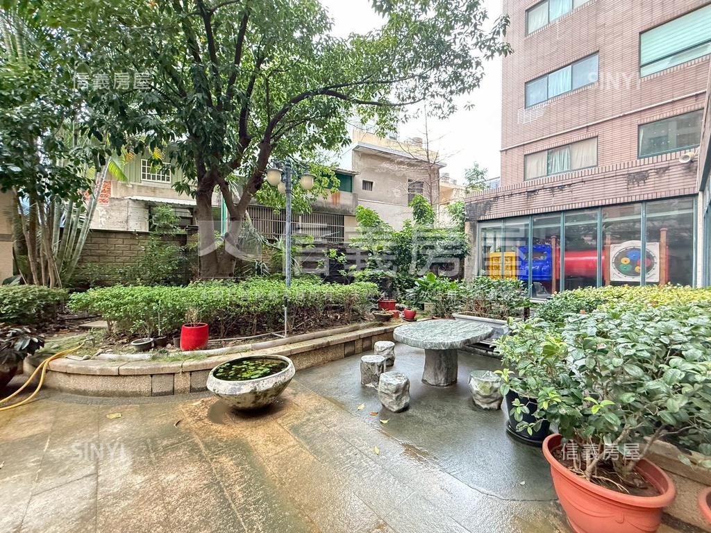 大業朝陽三房有車位房屋室內格局與周邊環境