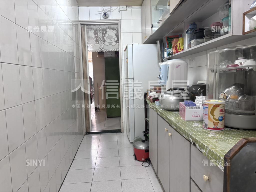 中和國光街公寓２樓房屋室內格局與周邊環境