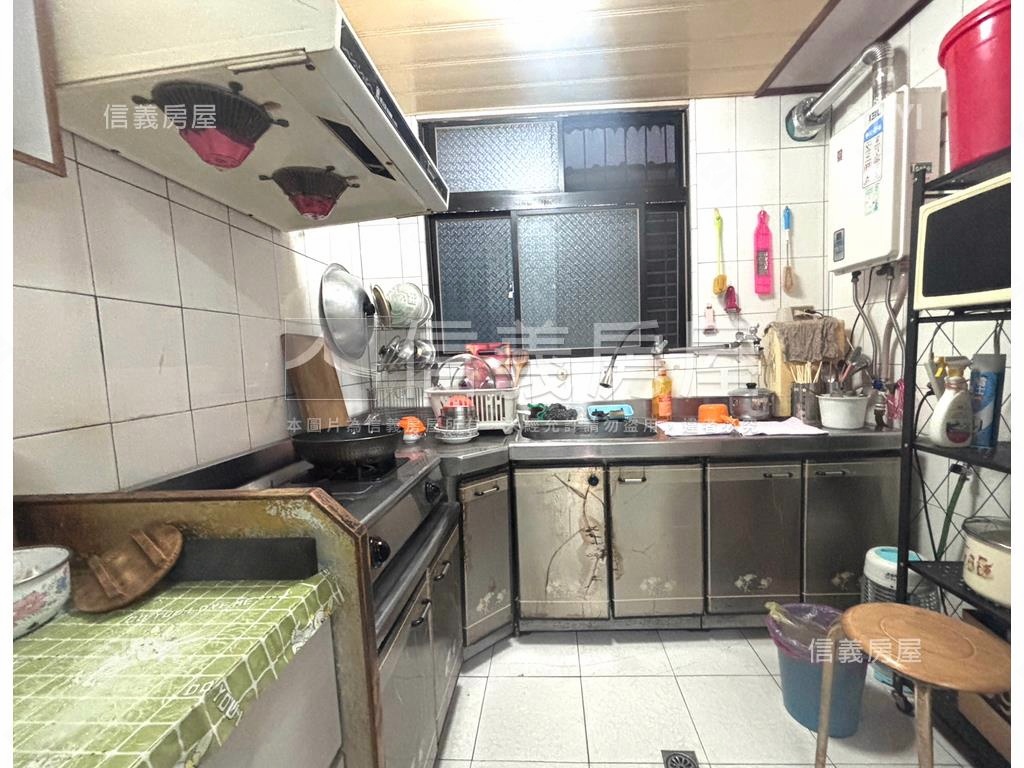 中和國光街公寓２樓房屋室內格局與周邊環境
