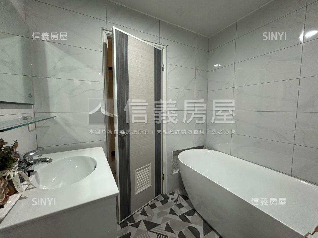 西子灣漂亮三樓公寓房屋室內格局與周邊環境