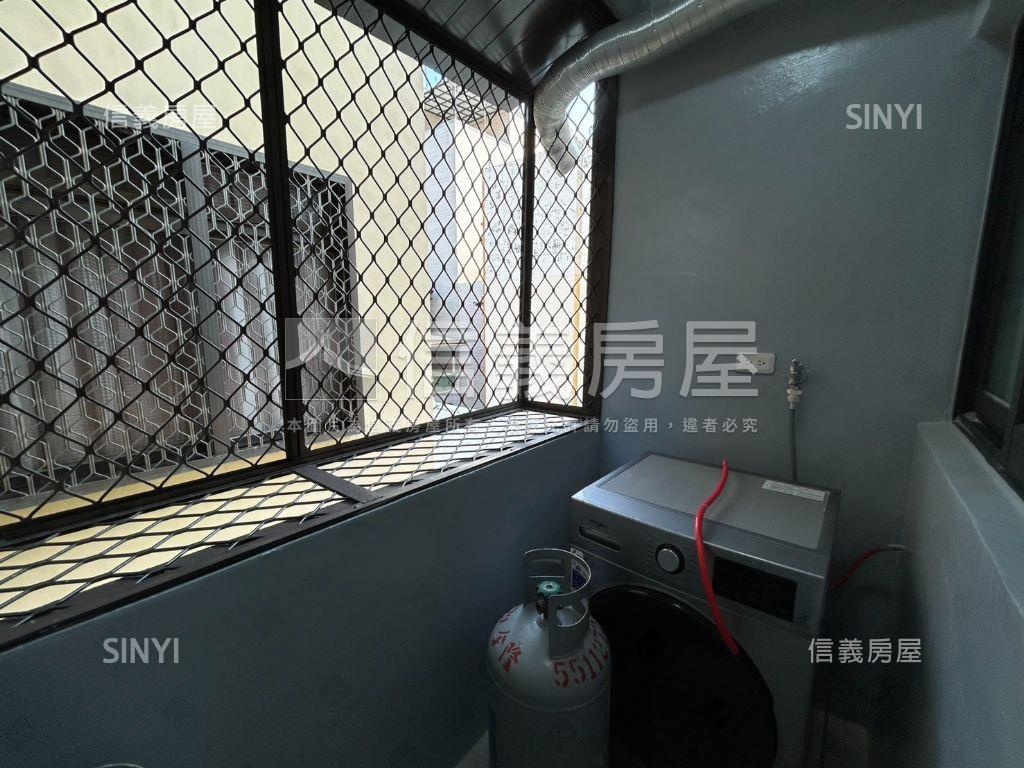 西子灣漂亮三樓公寓房屋室內格局與周邊環境