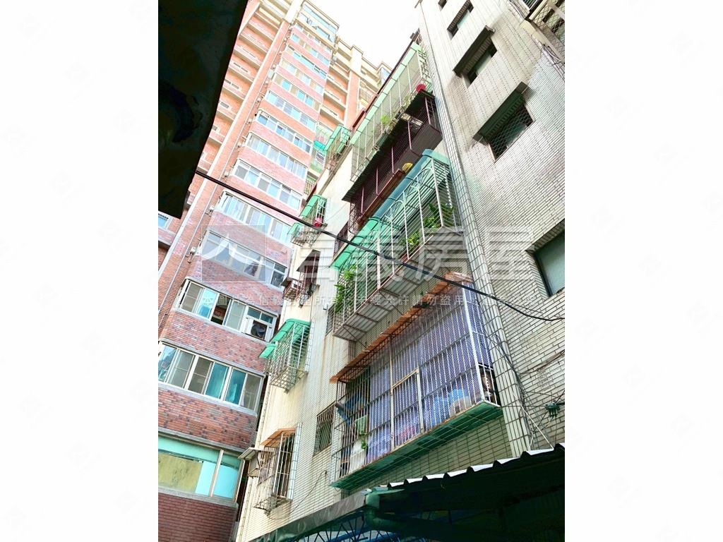 有天然瓦斯的黃金三樓房屋室內格局與周邊環境