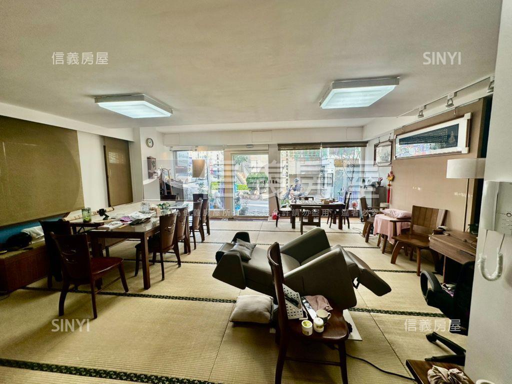 藝術街臨路店面房屋室內格局與周邊環境