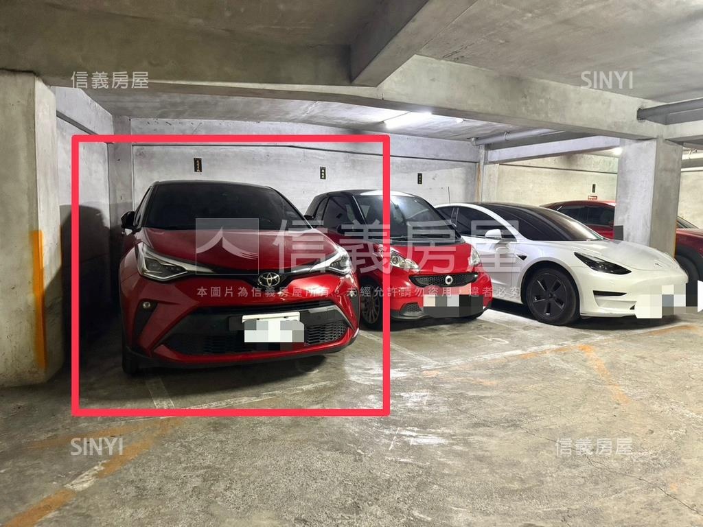 忠孝公園華樹鄉墅五房平車房屋室內格局與周邊環境