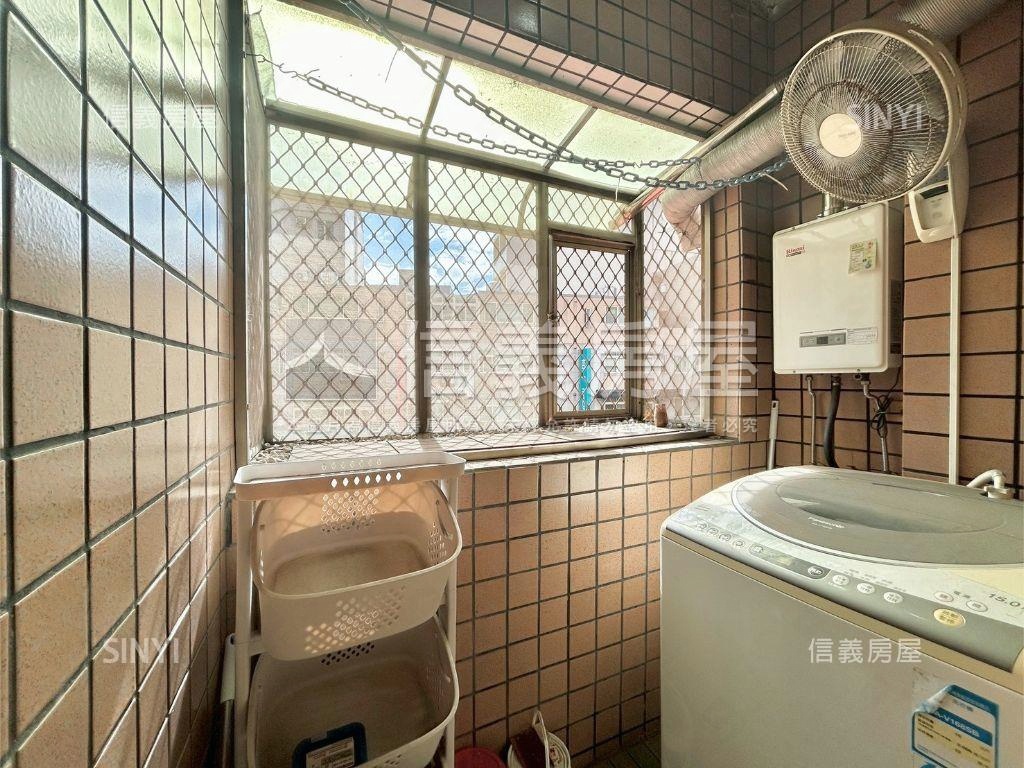 成家希望三房平車位房屋室內格局與周邊環境