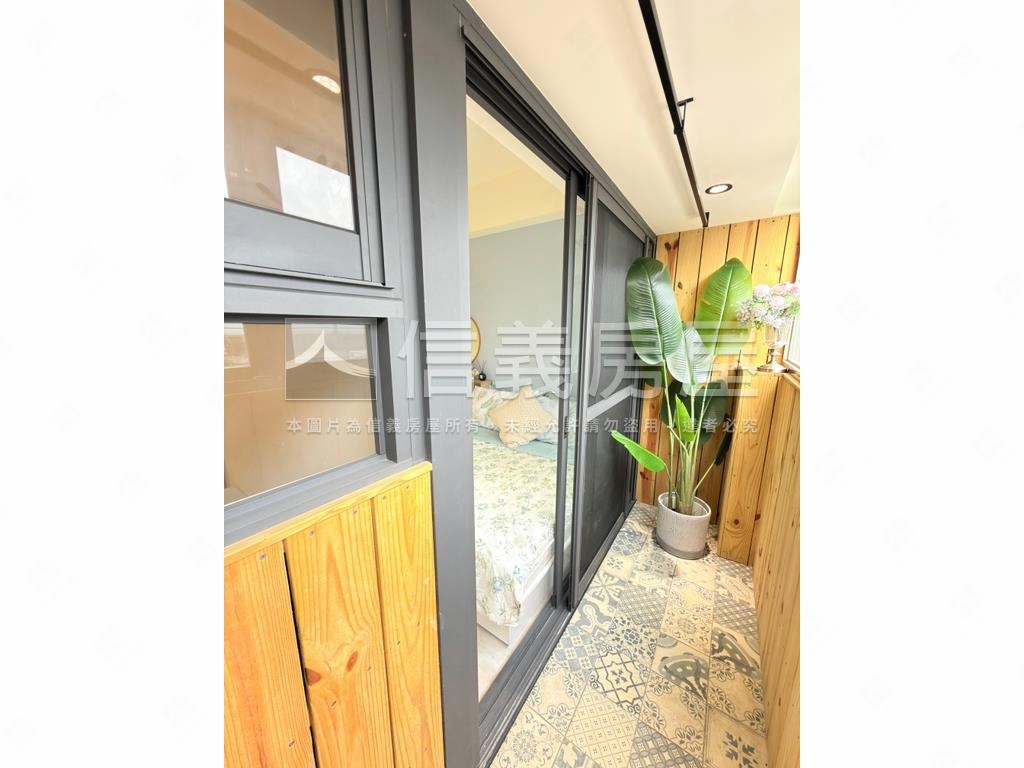 近捷運明亮美裝潢精品二房房屋室內格局與周邊環境