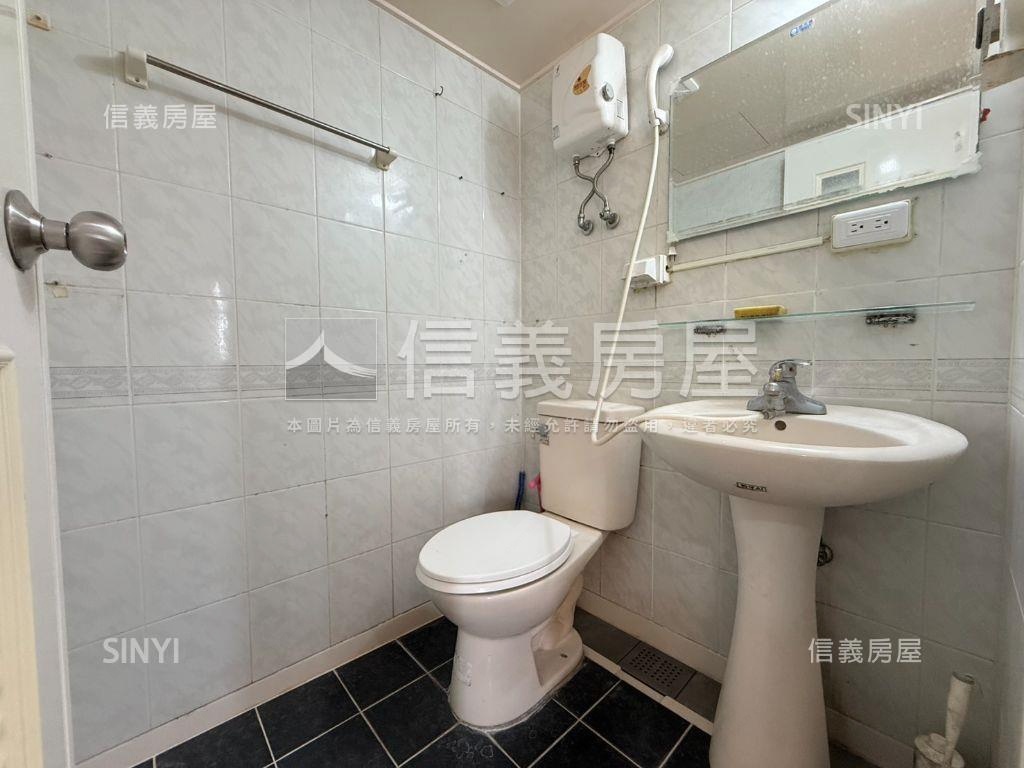 北區高樓層視野兩房房屋室內格局與周邊環境