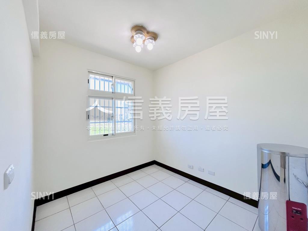 近青埔庭院停車透天房屋室內格局與周邊環境