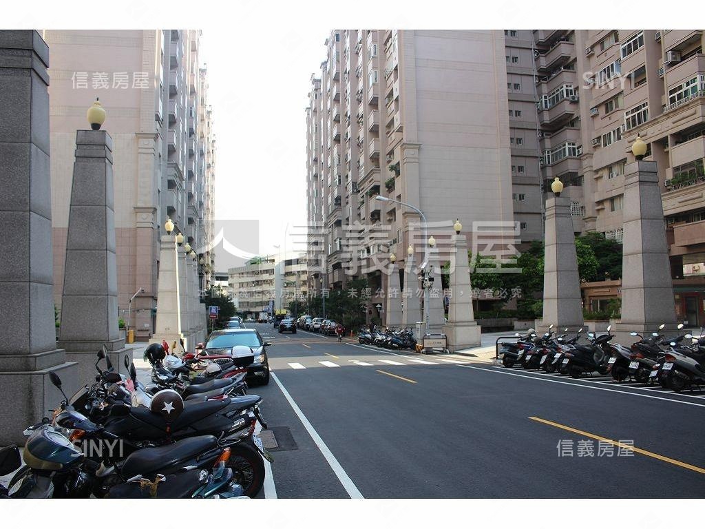 水湳典藏Ω舒適大三房房屋室內格局與周邊環境