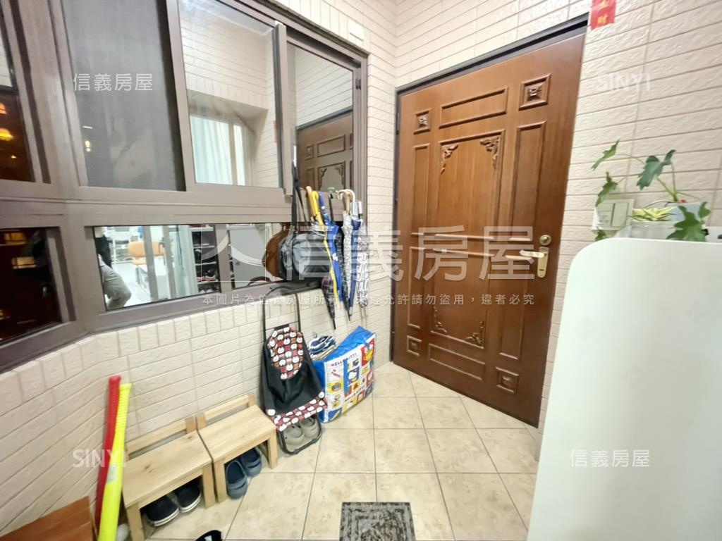 仰德珍寶。前陽台３房車位房屋室內格局與周邊環境