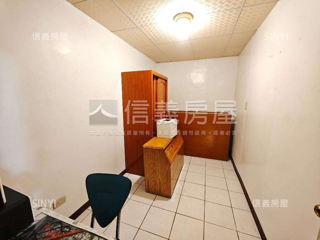 哥德花園新城公寓四樓房屋室內格局與周邊環境