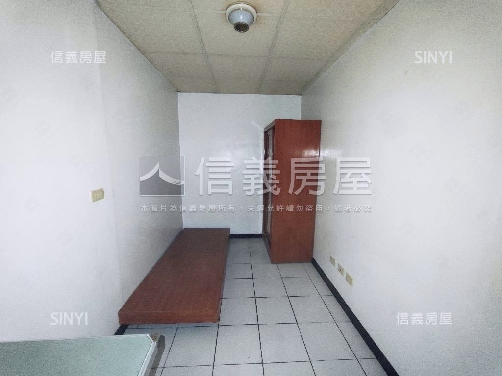 哥德花園新城公寓四樓房屋室內格局與周邊環境