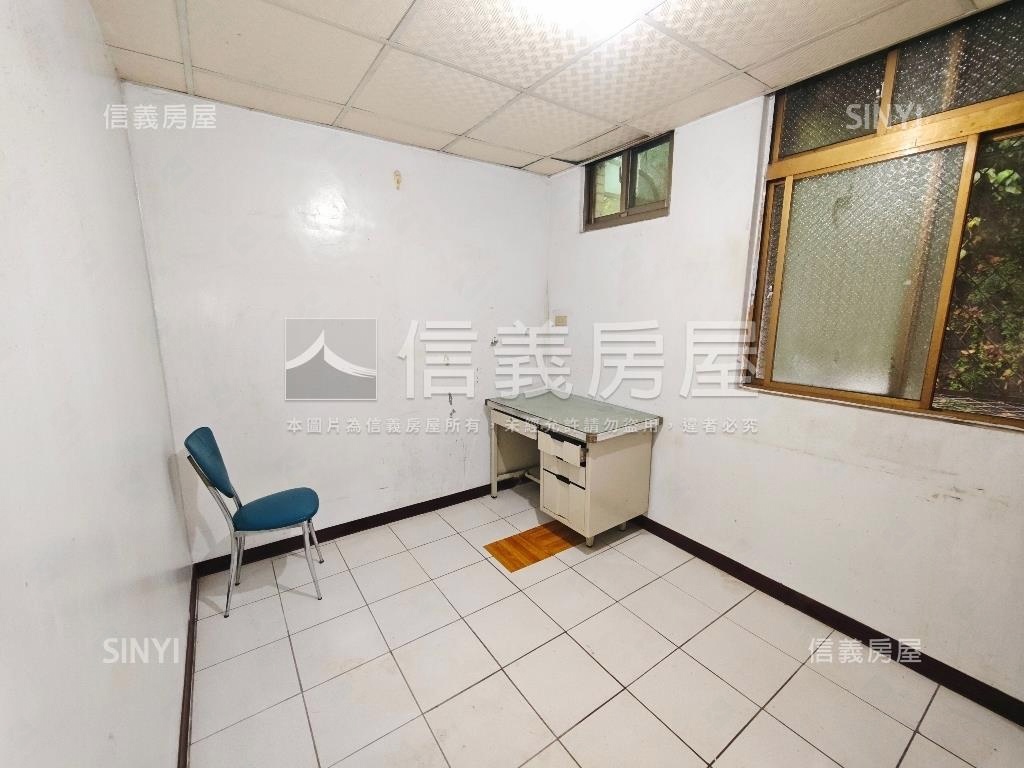 哥德花園新城公寓四樓房屋室內格局與周邊環境