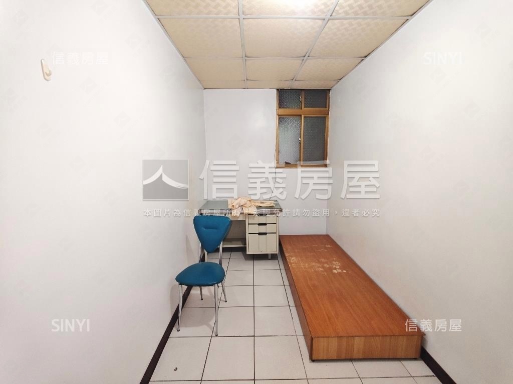 哥德花園新城公寓四樓房屋室內格局與周邊環境