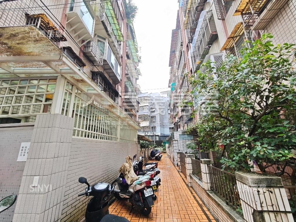 哥德花園新城公寓四樓房屋室內格局與周邊環境
