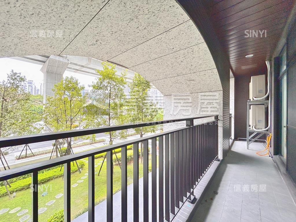 長虹ＰＡＲＫ樓中樓金店面房屋室內格局與周邊環境