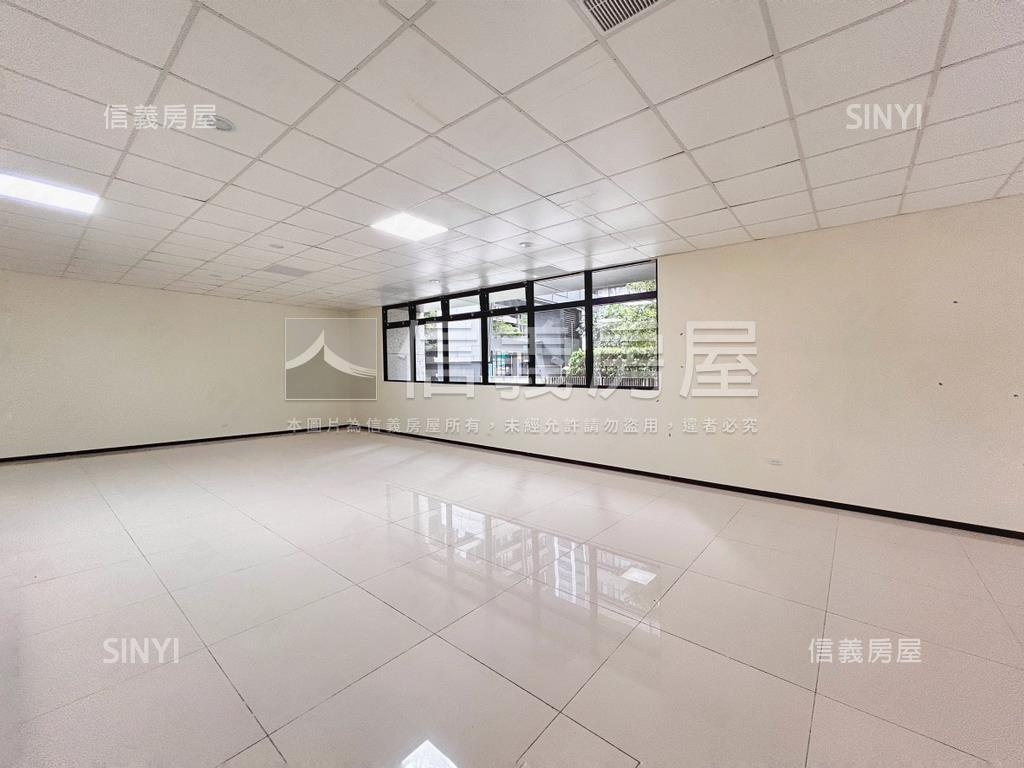 長虹ＰＡＲＫ樓中樓金店面房屋室內格局與周邊環境