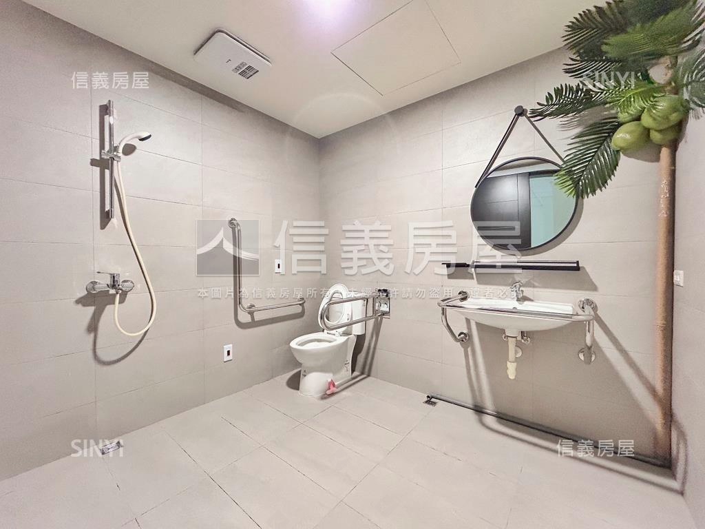 長虹ＰＡＲＫ樓中樓金店面房屋室內格局與周邊環境