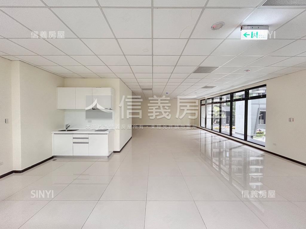 長虹ＰＡＲＫ樓中樓金店面房屋室內格局與周邊環境