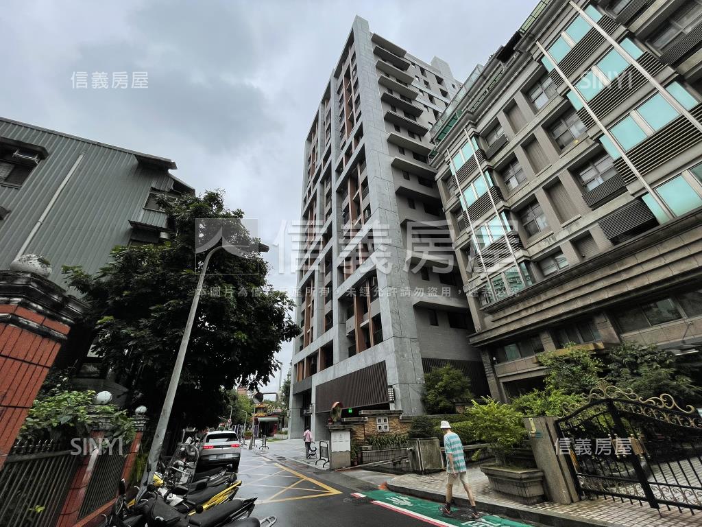復興高樓景觀宅有坡平車位房屋室內格局與周邊環境
