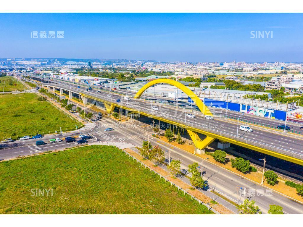 近１４期大面寬別墅房屋室內格局與周邊環境