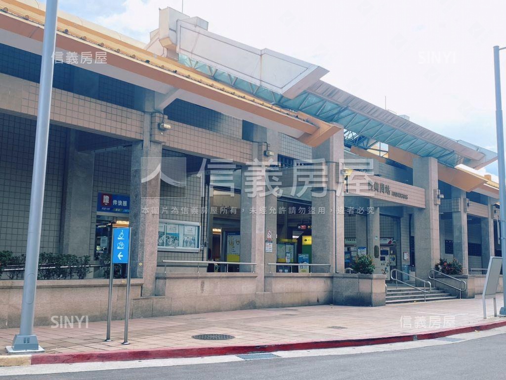 稻香路眺望１０１公寓房屋室內格局與周邊環境