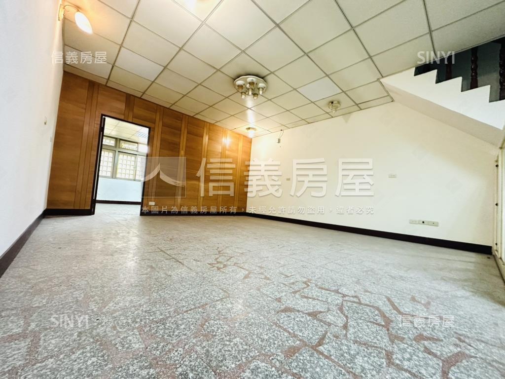 正和平路大地坪金透店房屋室內格局與周邊環境