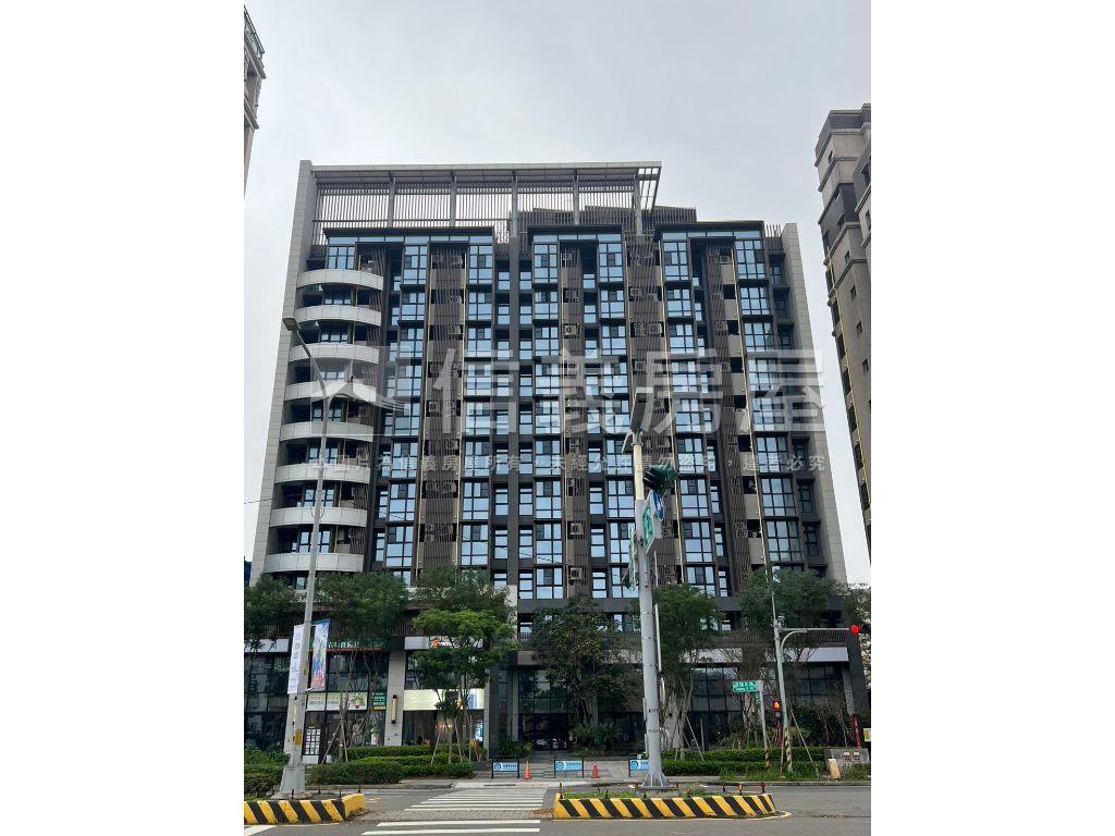 高鐵區質感兩房裝潢直接入房屋室內格局與周邊環境