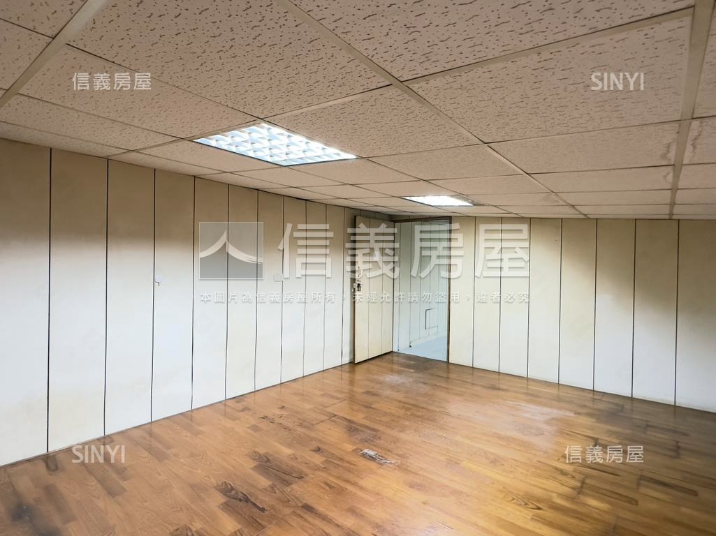 雙園街角間透店房屋室內格局與周邊環境