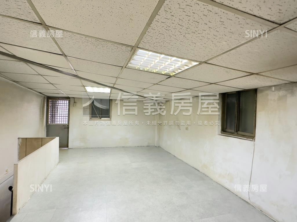雙園街角間透店房屋室內格局與周邊環境