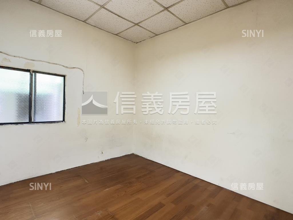 雙園街角間透店房屋室內格局與周邊環境
