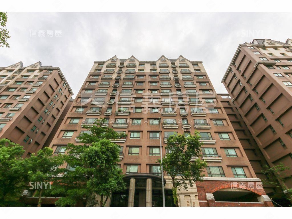 麗寶．ＭＲＴ美妝兩房車位房屋室內格局與周邊環境