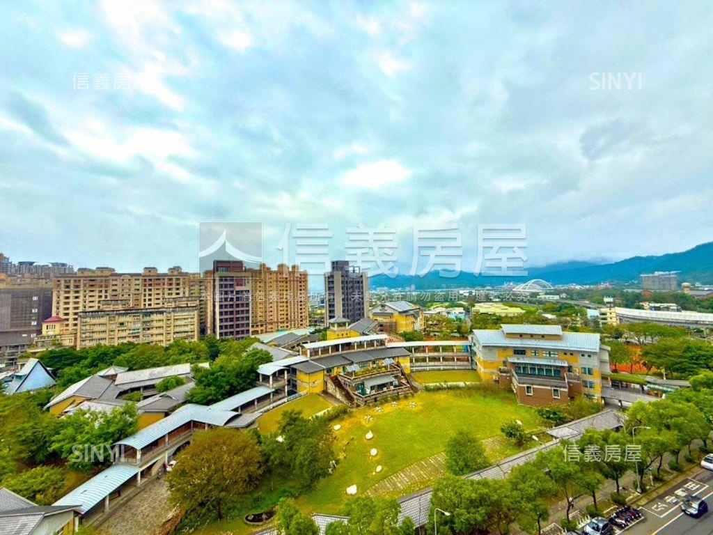 麗寶．ＭＲＴ美妝兩房車位房屋室內格局與周邊環境