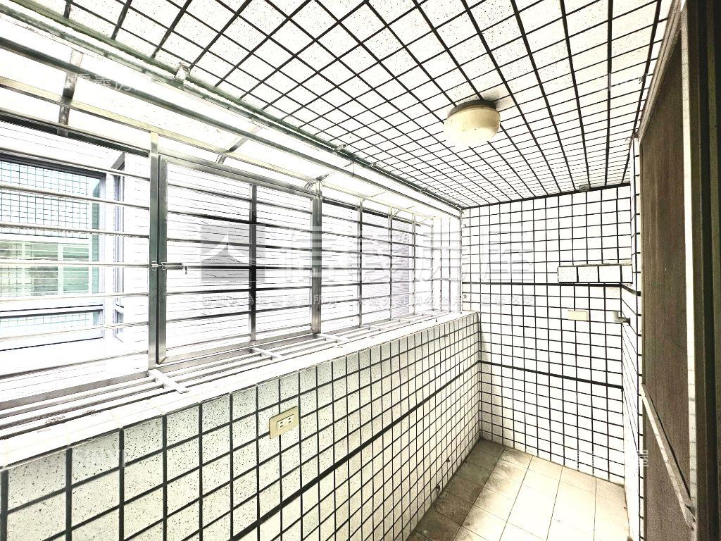 南屯兩房｜築夢成家房屋室內格局與周邊環境