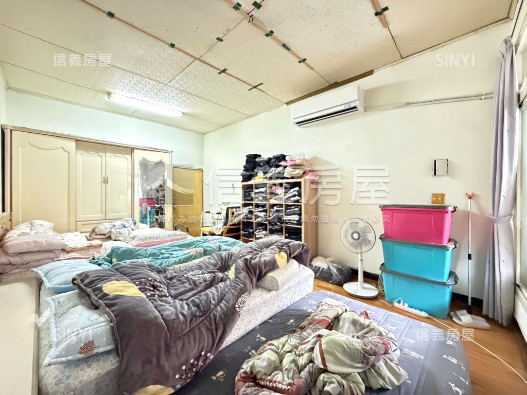 停車方便近崇倫臨路透天房屋室內格局與周邊環境