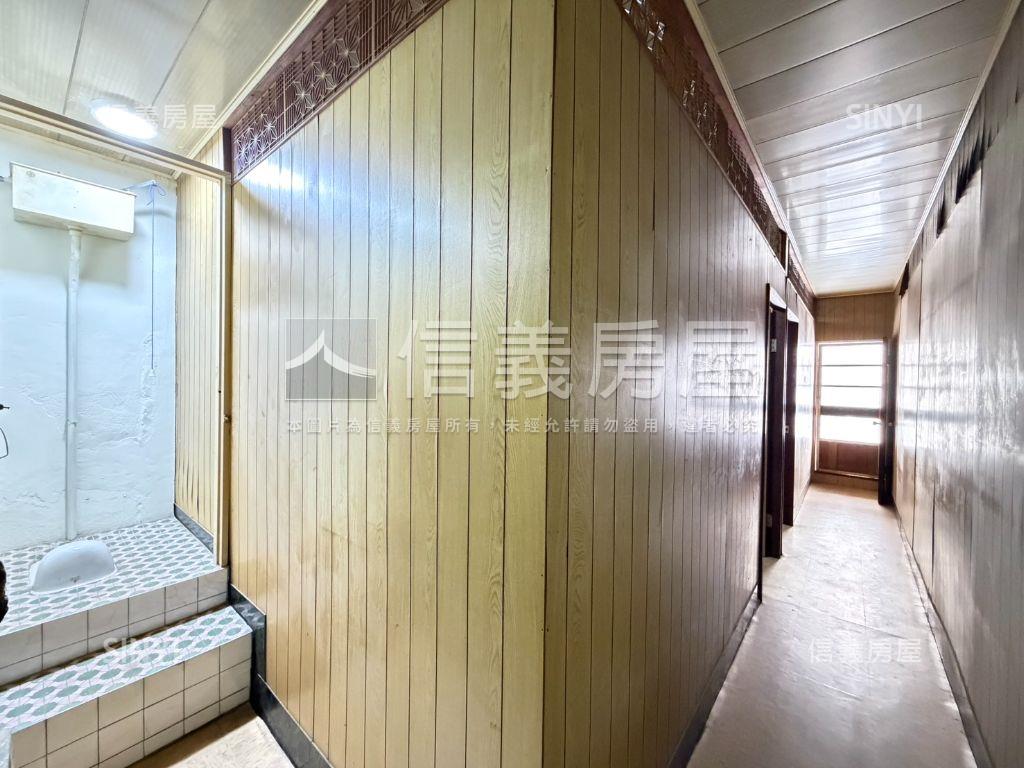 停車方便近崇倫臨路透天房屋室內格局與周邊環境