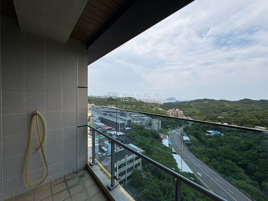 星河繪景觀三房平面車位房屋室內格局與周邊環境