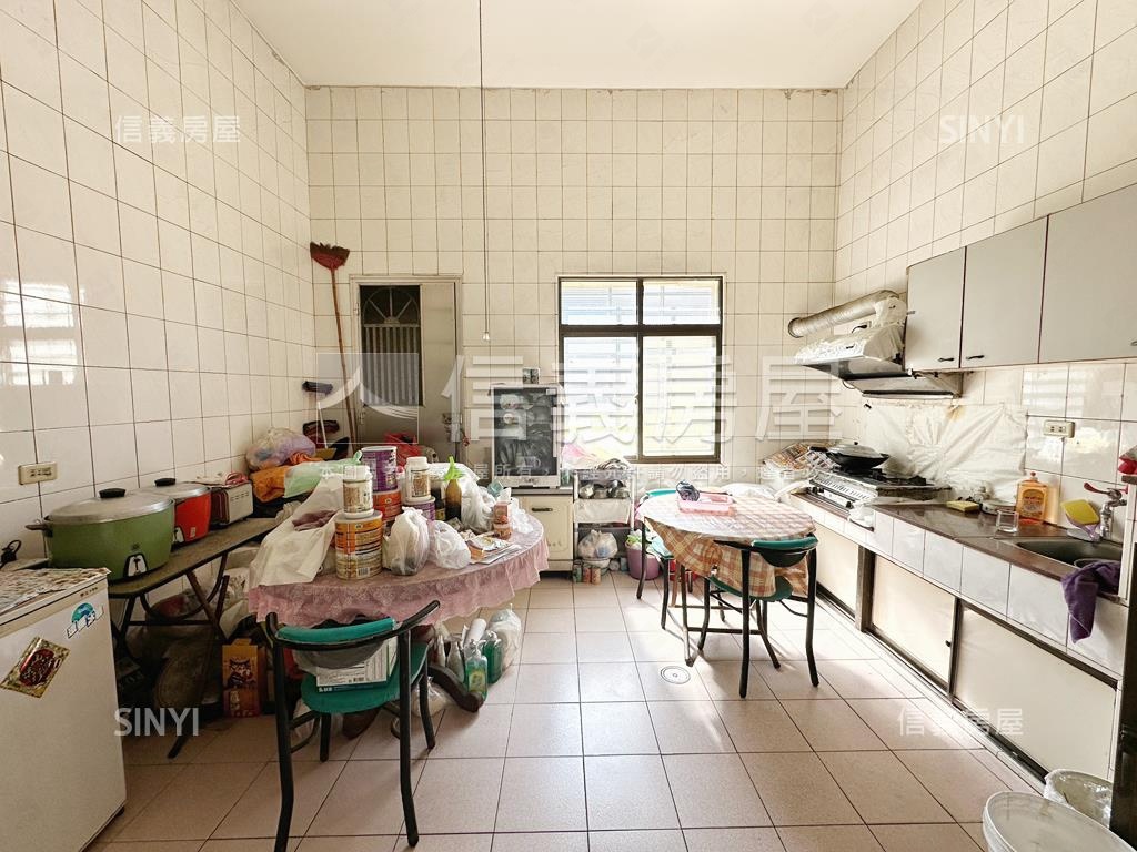 近鳳翔特區臨路大空間房屋室內格局與周邊環境