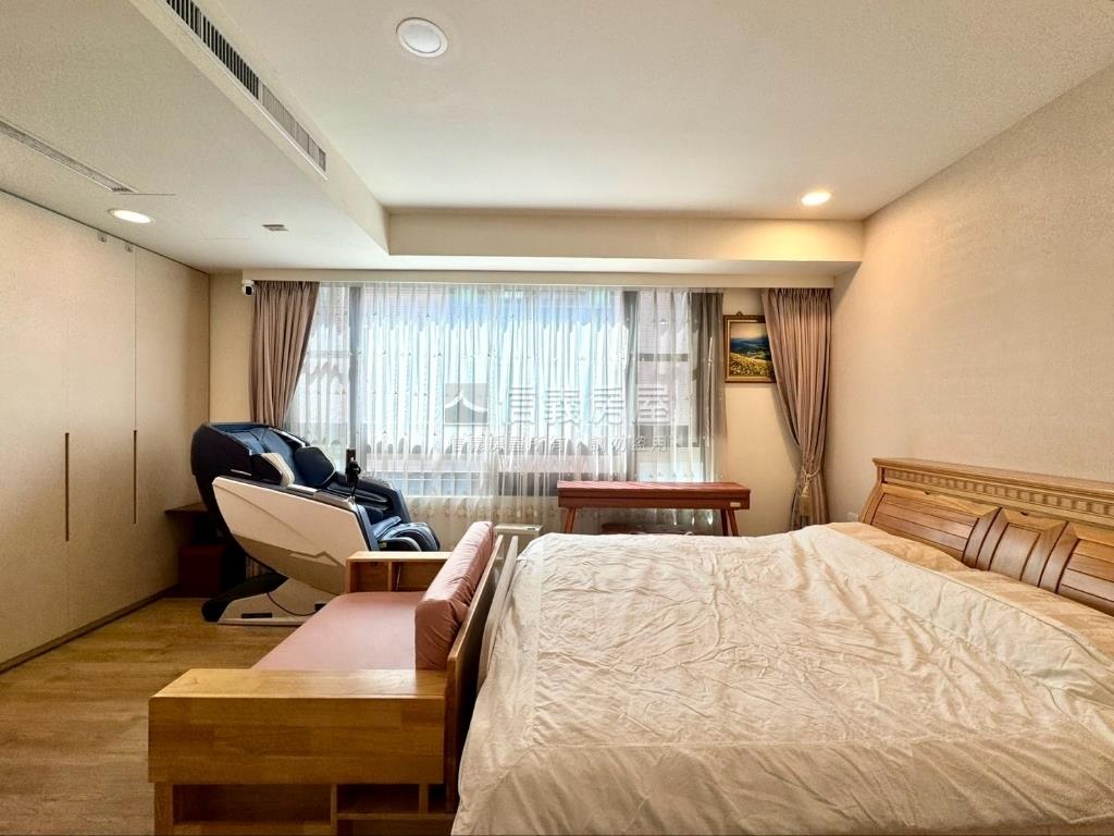 １１期雙車別墅房屋室內格局與周邊環境