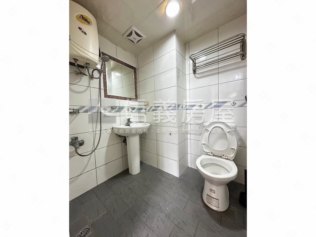 北區一中商圈５間套房房屋室內格局與周邊環境