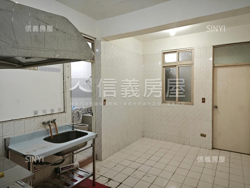 公園靜巷輕鬆二樓房屋室內格局與周邊環境
