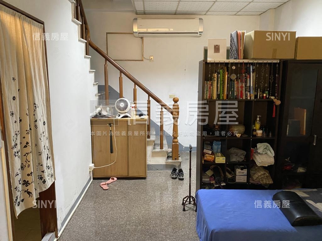 式澳建設近安平圖書館店住房屋室內格局與周邊環境